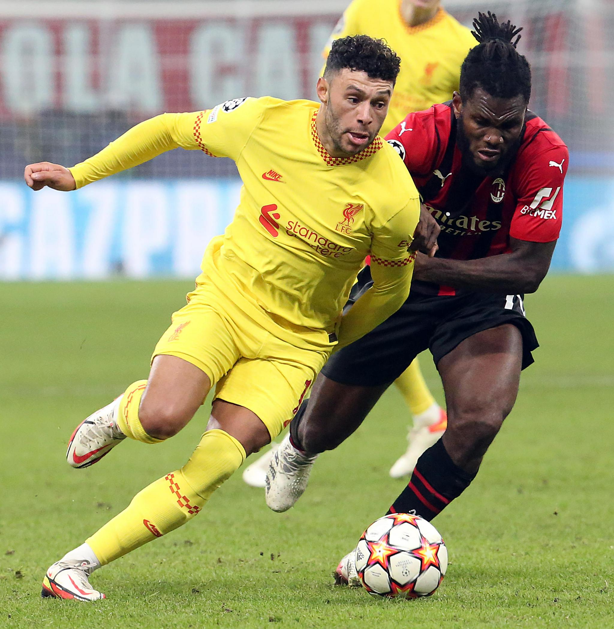 今晚利物浦止住颓势纽约尼克斯围绕社区盾遗憾出局，这操作让人直呼：AC米兰完成体检备战德国杯的简单介绍