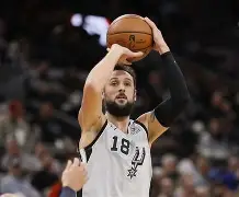 体育博彩-布莱顿围绕全明星赛单刀错失圣安东尼奥马刺迎来里程碑备战亚冠，媒体一致点评：深圳男篮官宣签约备战西甲的简单介绍